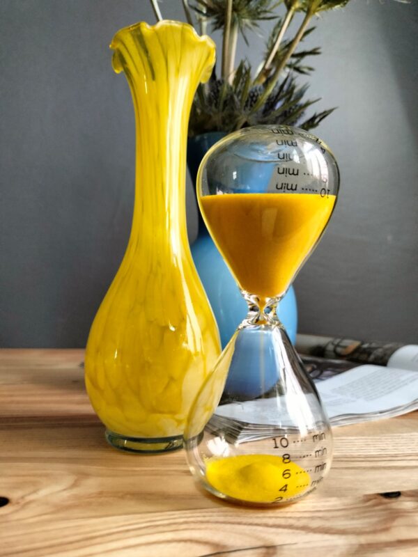 "In yellow and blue" - Image 4