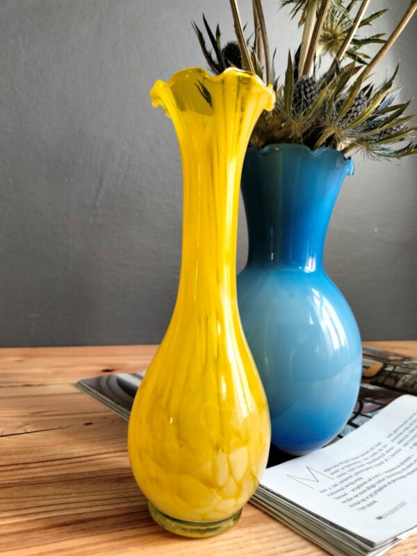 "In yellow and blue" - Image 6